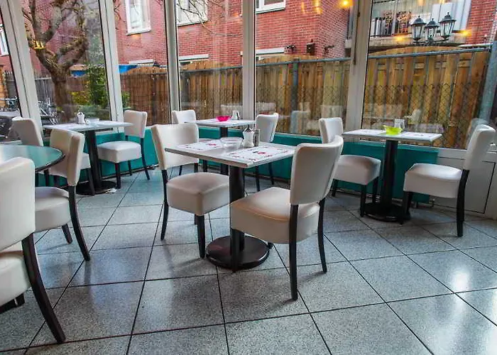 デ ローイエル ホテル 3*